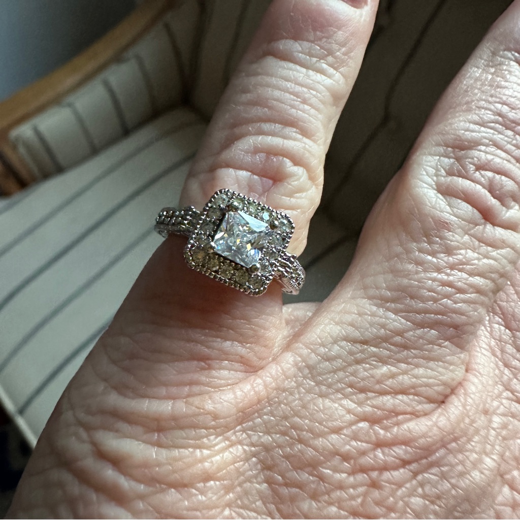 Fabulous Sterling Silver Cz Ring